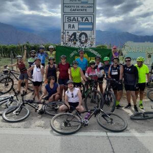“Experiencia MTB en Cafayate y Valles Calchaquíes con BikeRiders”
