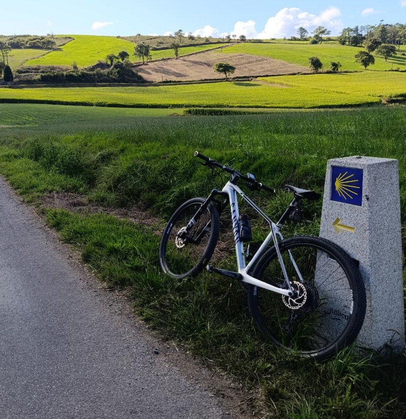 Bicicleta de alquiler para el Camino del Norte en viaje autoguiado