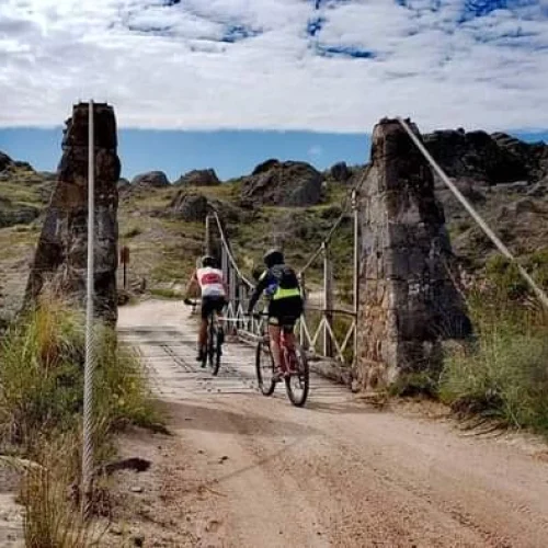Recorrido en bicicleta por los Puentes Colgantes en Altas Cumbres, Córdoba – Full day para grupos